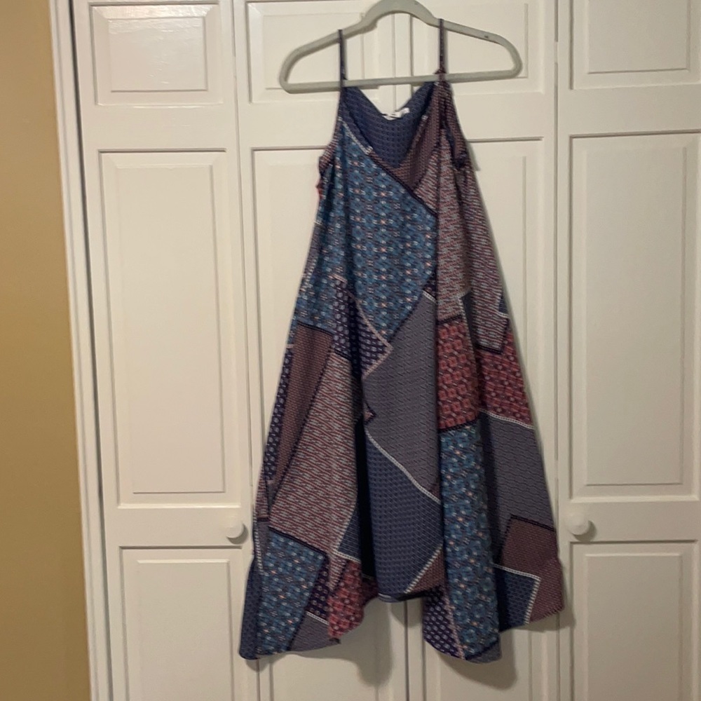 Filing patchwork style fabric midi dress - flowy handkerchief hem - size s